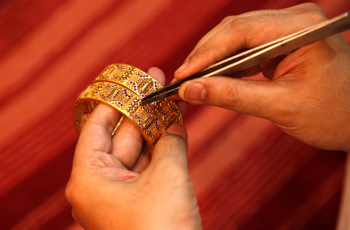 Gold sails above $3,100 to uncharted territory as US tariffs approach