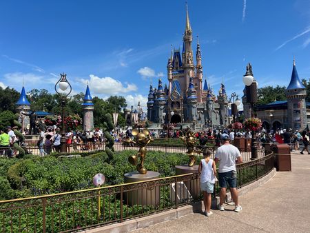 DeSantis board accuses Disney of controlling previous one with gifts